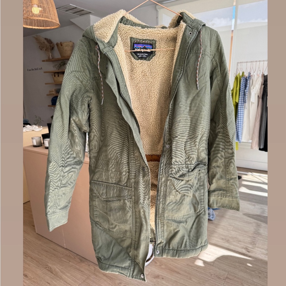 Patagonia Dawn parka